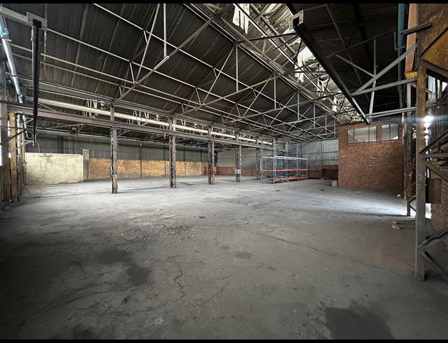 1,000M² WAREHOUSE TO LET IN WADEVILLE